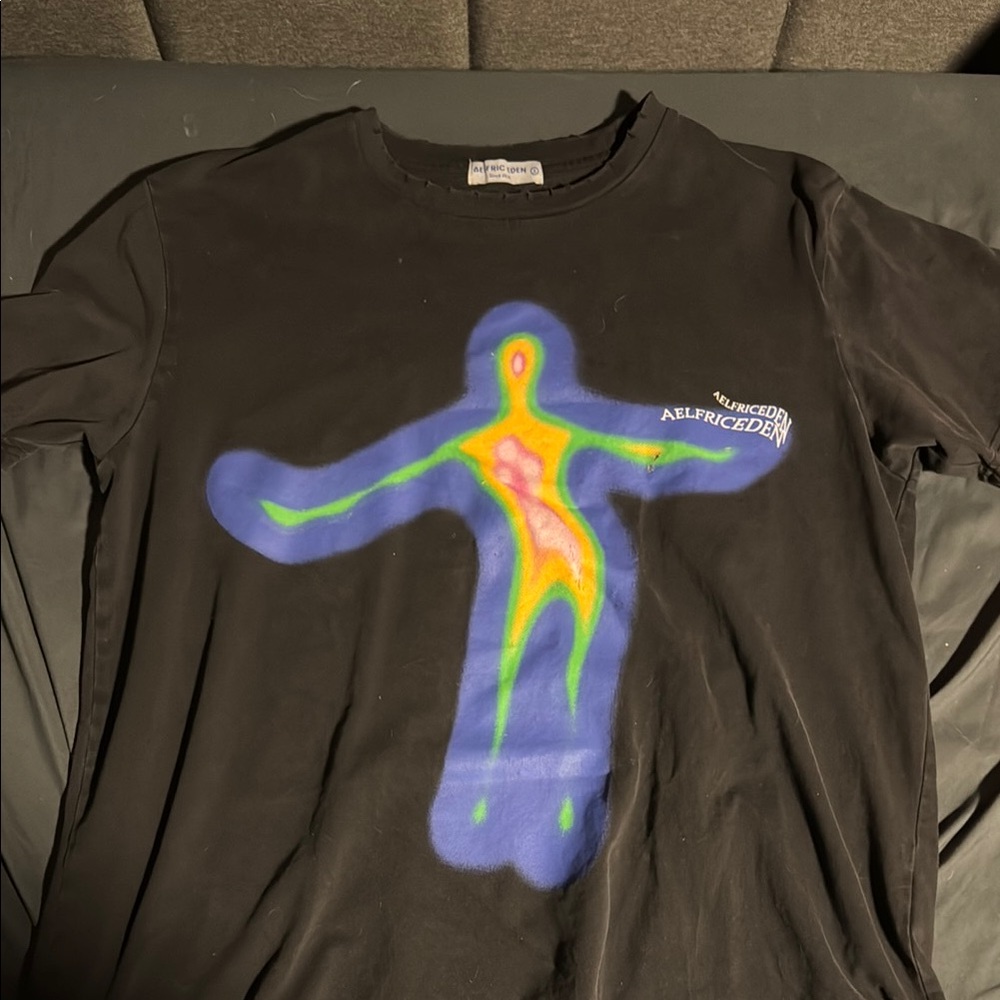 Aelfric Eden T-Shirt
Worn few times
Will come vacuum sealed
READ DESCRIPTION